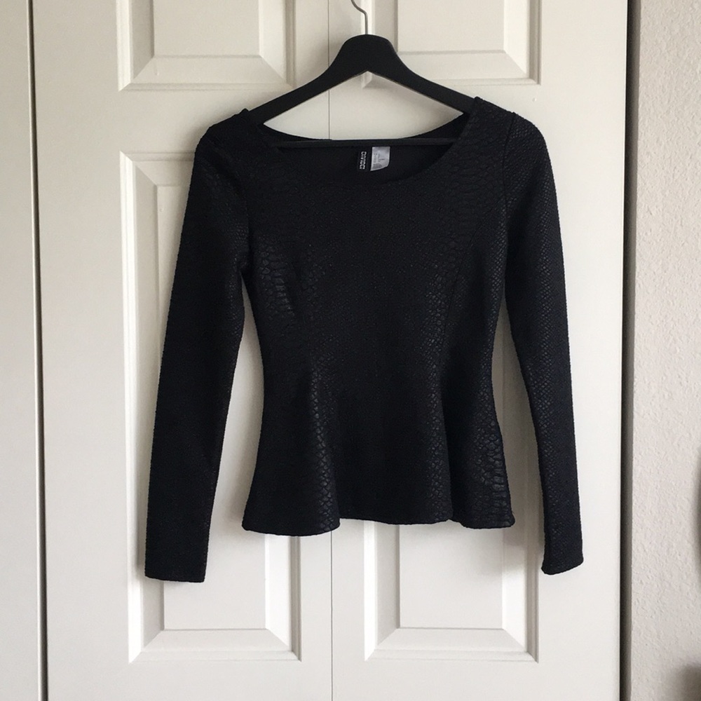 Black peplum long sleeve top